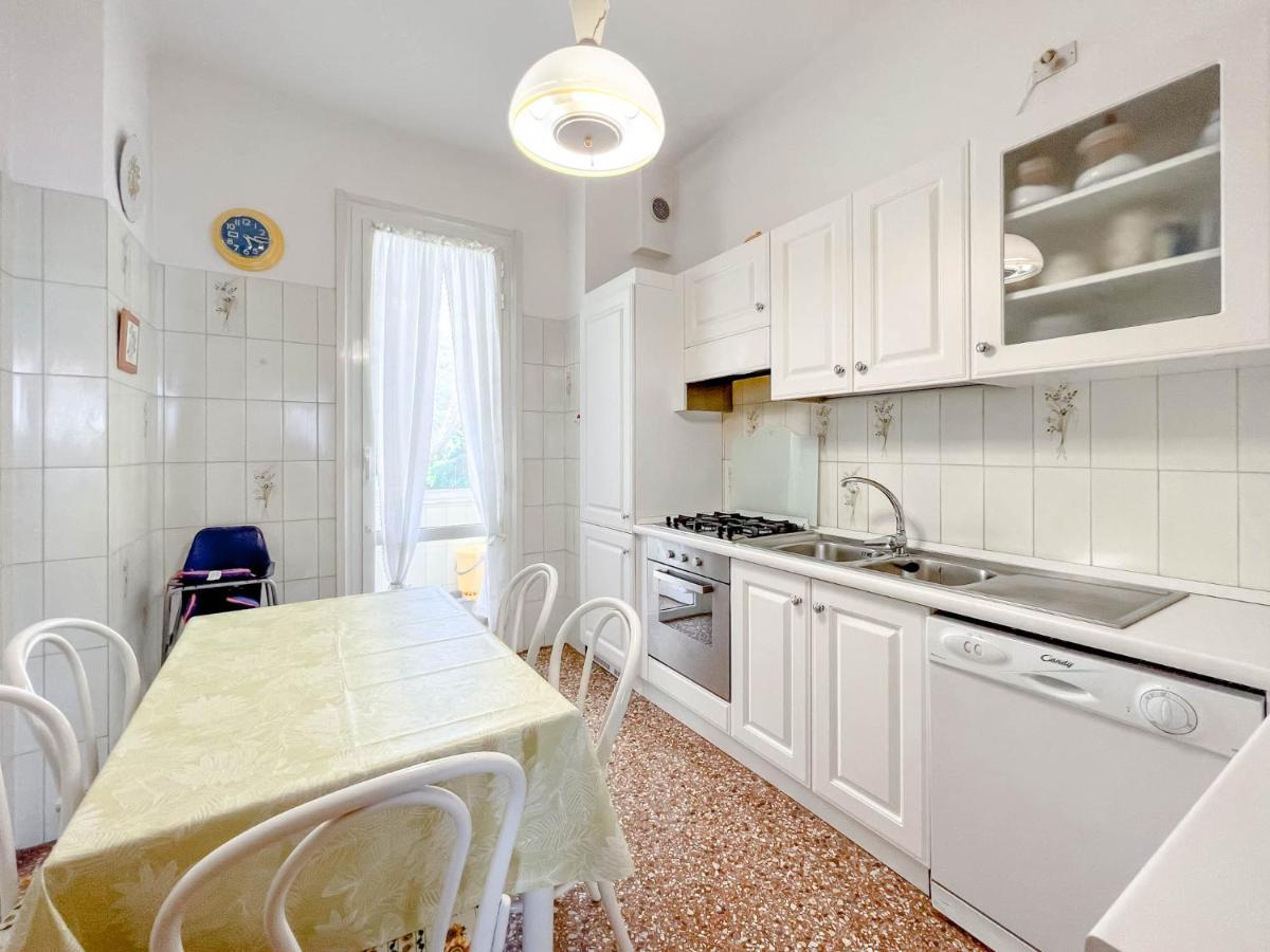Grande Appartamento Vista Mare Varazze Esterno foto