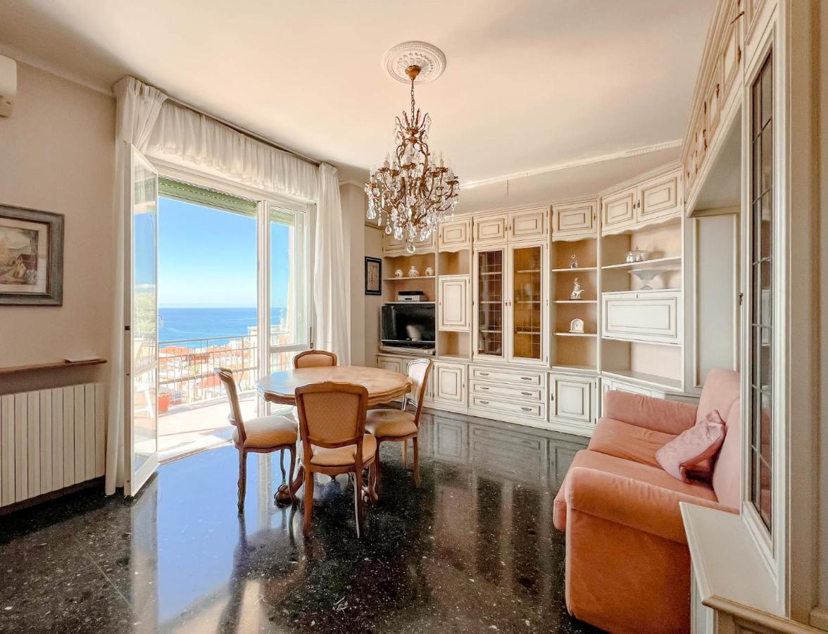 Grande Appartamento Vista Mare Varazze Esterno foto