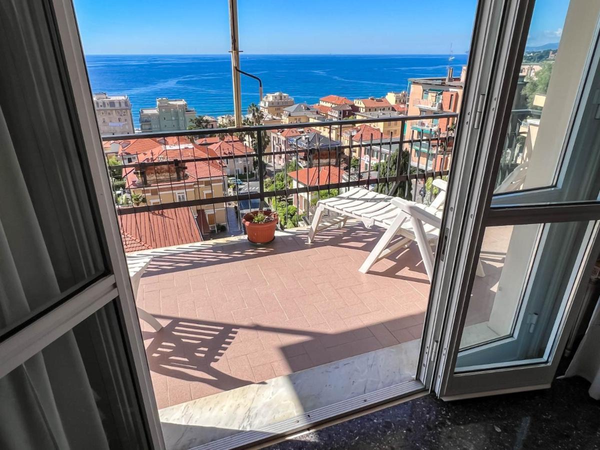 Grande Appartamento Vista Mare Varazze Esterno foto